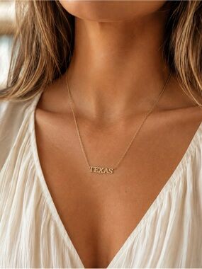 Gold 'TEXAS' Nameplate Necklace - Women's Jewelry